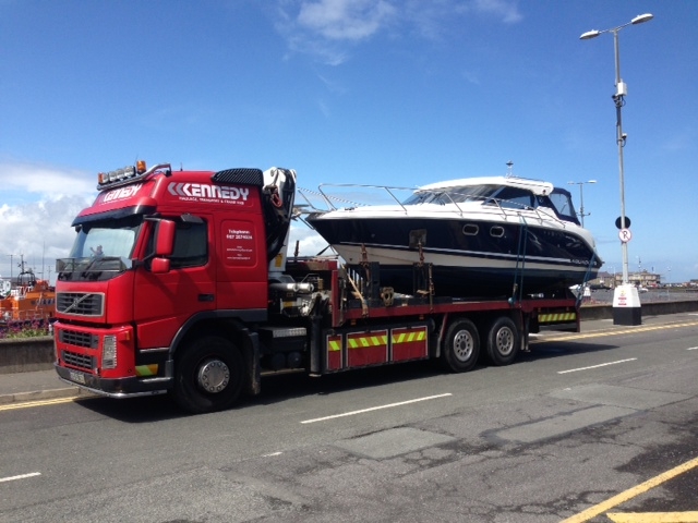 Transport boat haulage red